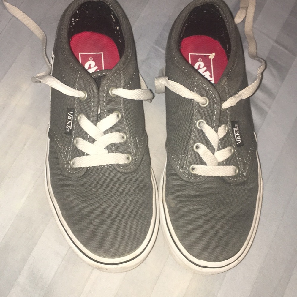 Grey children’s low top vans.